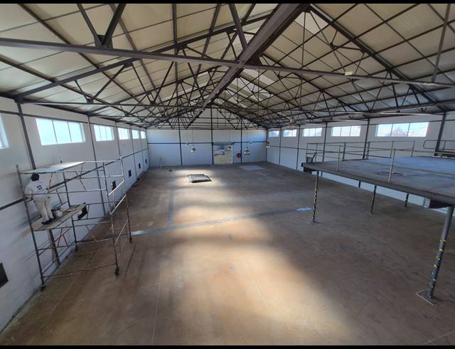 2,350M² FACTORY TO LET IN MAITLAND